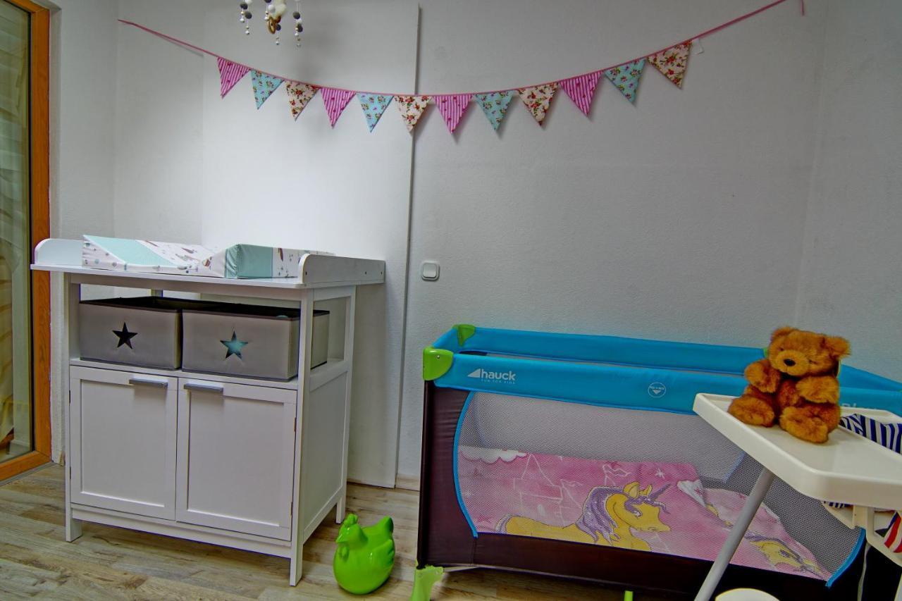 Kleines Glueck Apartment Burgbrohl Екстериор снимка