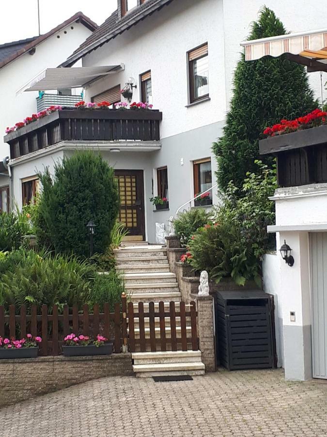 Kleines Glueck Apartment Burgbrohl Екстериор снимка